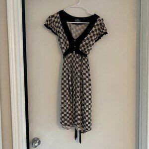 Angie Black and White Rayon Button Front Dress Adjustable Waist Size Small